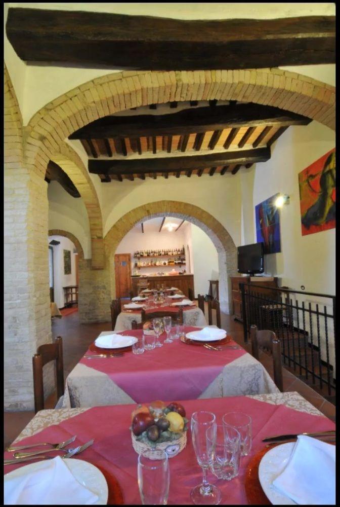 Agriturismo La Ginestrella Civitella D'Arna Екстер'єр фото